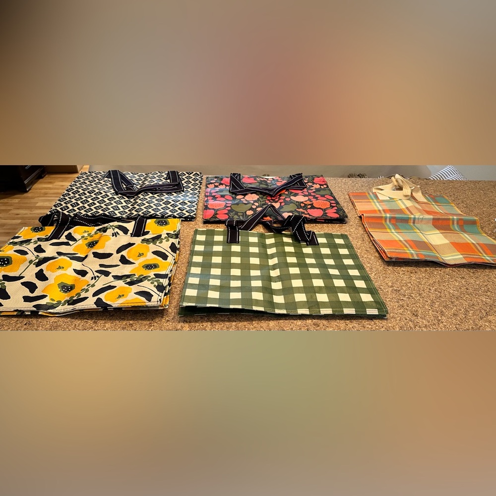 Colorful brand new Reusable Tote Bags Set
